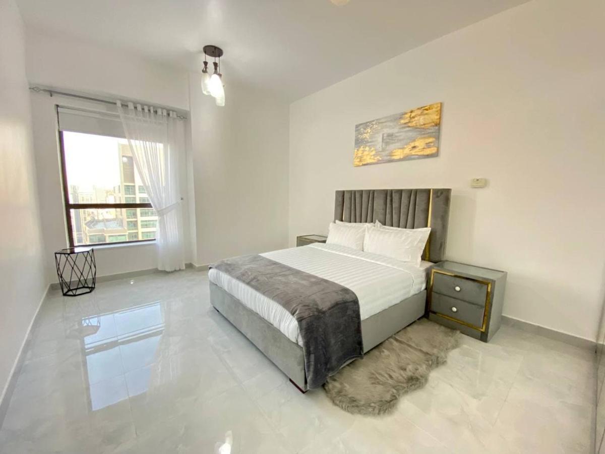 Luxury Jbr Apartments , Beach , Pool , Parking Dubai Exterior photo
